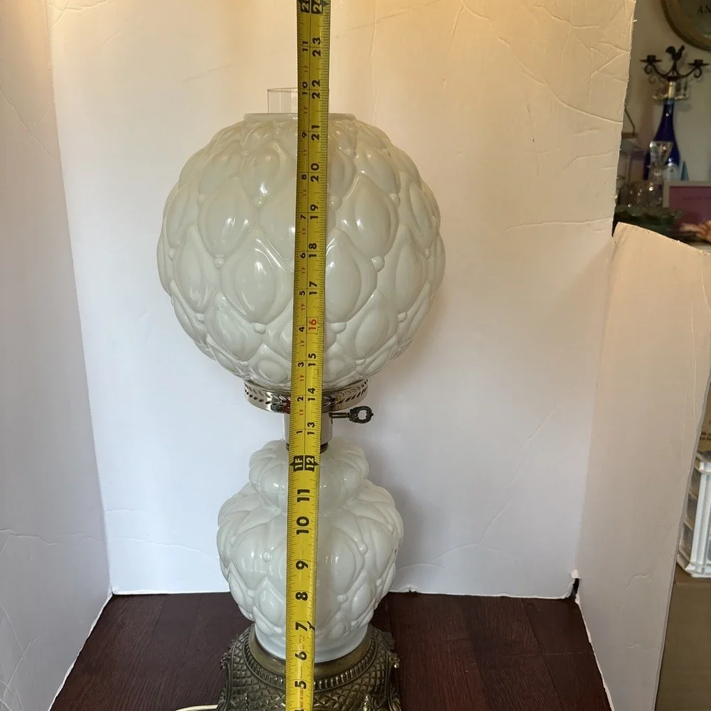 VTG MCM Gone With The Wind Milk Glass Diamond Quilt Pattern 3 Way Lamp Complete